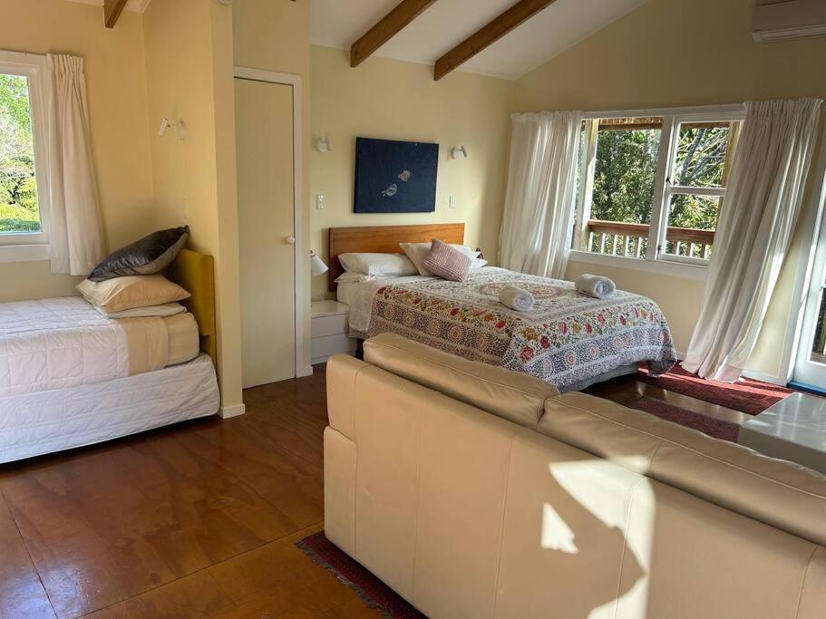 The Studio Apartment Coromandel Екстериор снимка